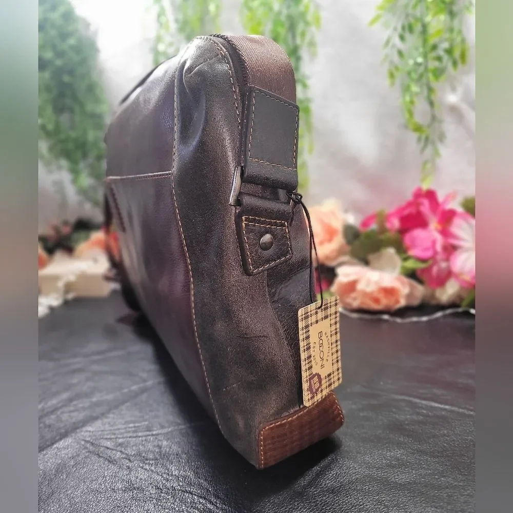 Boconi Garth Urban Messenger Bag in Conyac Full Grain Leather